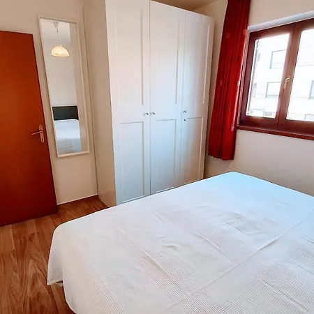 Modern Renovated 5 Min Walk To Private Parking ポレッチ
